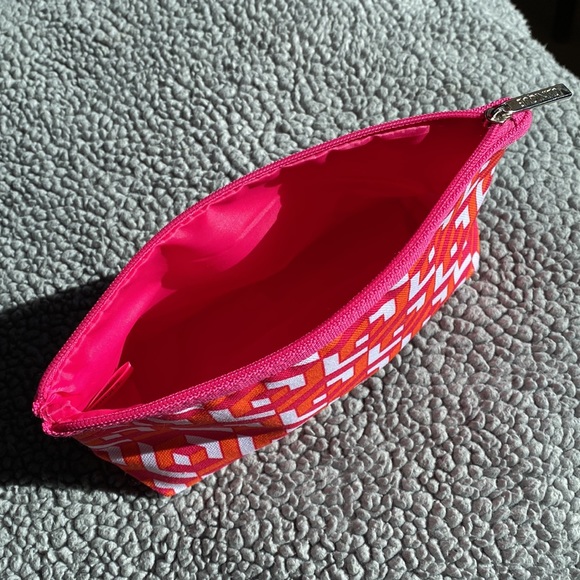 CLINIQUE Cosmetics Bag by Jonathan Adler - Picture 3 of 9